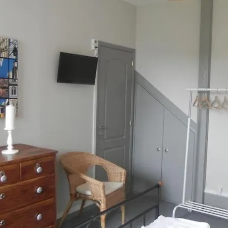 Guest house Charming House Quental