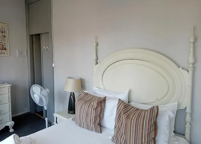 Guest house Charming House Quental