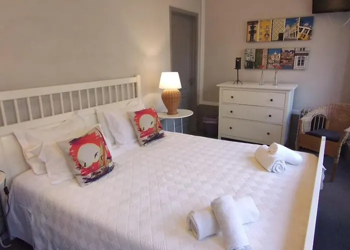 Guest house Charming House Quental